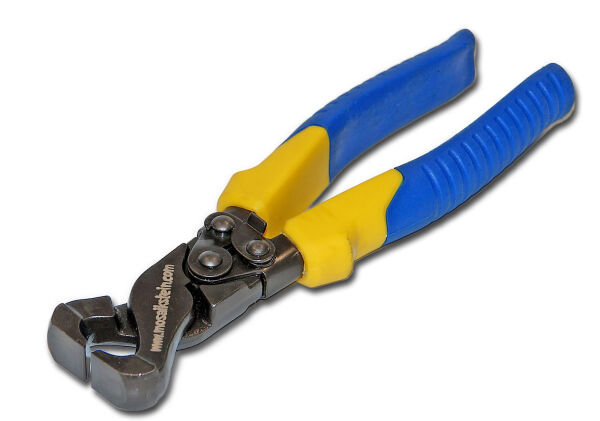 Power mosaic pliers with carbide cutting edges